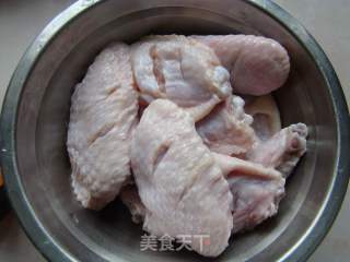 酱香烤翅的做法步骤：1