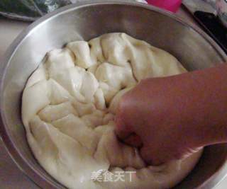 炸油条的做法步骤：2