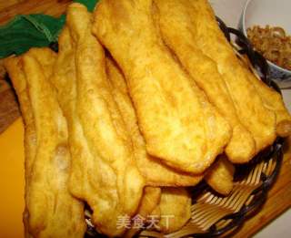 炸油条的做法步骤：7