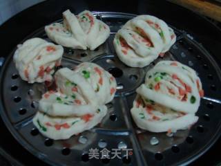 火腿葱花卷的做法步骤：8