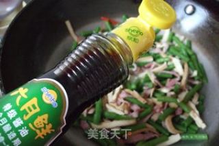 双熏炒豇豆的做法步骤：11