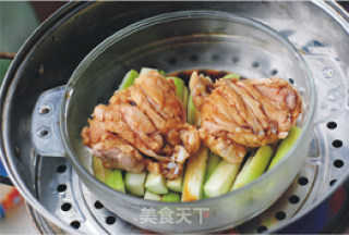 【油淋丝瓜鸡】蒸出鲜嫩味美的做法步骤：7
