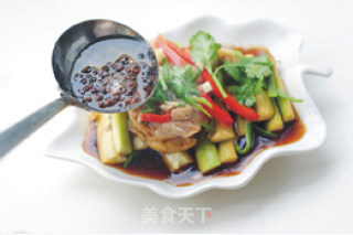 【油淋丝瓜鸡】蒸出鲜嫩味美的做法步骤：8