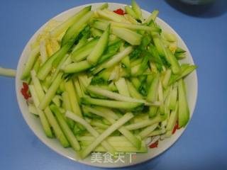 彩椒南瓜丝的做法步骤：2