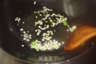 用酸石榴酒做的养生菜-【酒香黑豆苗】的做法步骤：3