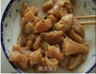 吃一口香酥又不辣——香辣酥.鸡丁的做法步骤：3