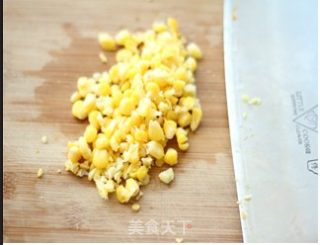 甜美的不会发胖的健康小甜点——奶香玉米小南瓜的做法步骤：2