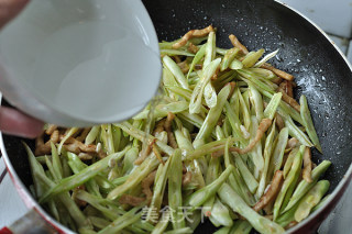 小炒芸豆丝的做法步骤：8