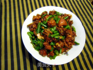 青椒黄焖鸡的做法步骤：9