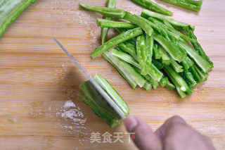 肉末苦瓜的做法步骤：1