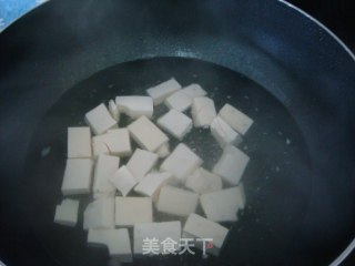 夏日美食“凉拌皮蛋水豆腐”的做法步骤：3