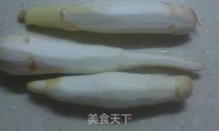 葵花莲子扣茭白的做法步骤：10