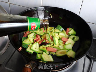 西葫炒火腿的做法步骤：6