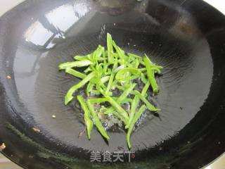 洋葱炒鸡蛋的做法步骤：4