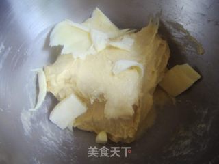 砂糖牛油面包的做法步骤：2