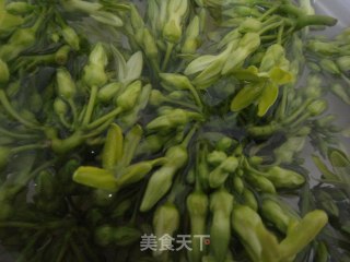 夜来香蛋花汤的做法步骤：1