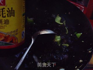 尖椒木耳炒鸡蛋的做法步骤：10