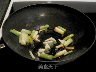 香葱爆木耳的做法步骤：3