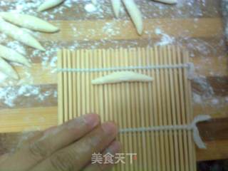 螺纹面鱼儿——换个花样吃面食的做法步骤：15