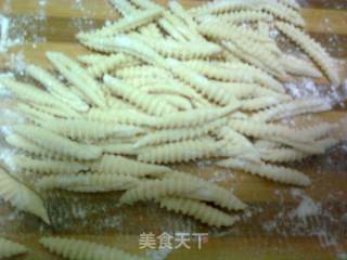 螺纹面鱼儿——换个花样吃面食的做法步骤：18