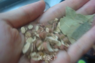 人人都爱红烧肉【秘制甘草红烧肉】（无油，简单）的做法步骤：8