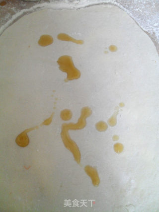 咸鸭蛋手撕饼的做法步骤：7