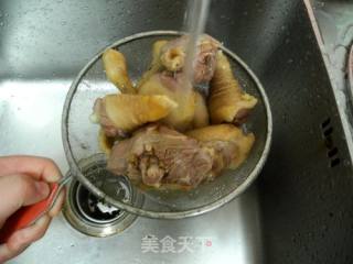 杏鲍菇刺参笨鸡汤的做法步骤：3