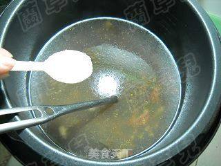 黄豆花生煲鸽爪的做法步骤：7