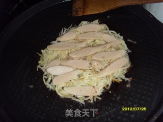 诱人的早餐――土豆丝煎鸡蛋的做法步骤：3