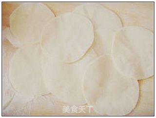 韭菜鸡蛋粉条包的做法步骤：16