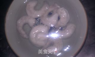 秋葵炒虾仁的做法步骤：2