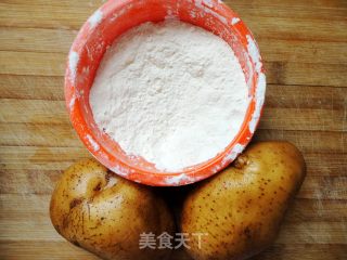 土豆的百变美味之二------可爱造型土豆饼的做法步骤：1