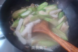 软、糯、Q-【丝瓜烩年糕】的做法步骤：8