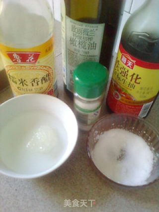 红椒茄丝的做法步骤：1