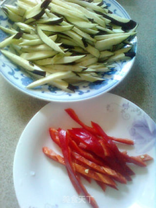 红椒茄丝的做法步骤：3