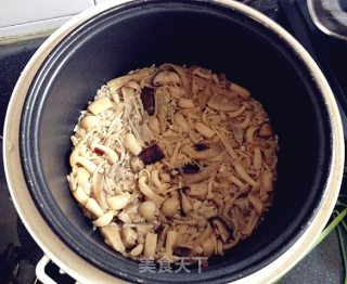 夏日杀手锏——杂菌焖饭的做法步骤：11