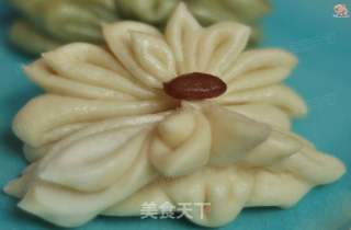 莲花馒头的做法步骤：12