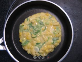 暑期孩子们的营养早餐——香葱玉米烙的做法步骤：12