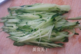 二伏吃面，友情推荐【陕西风味凉饸饹】（教你调出陕味凉饸饹）的做法步骤：8