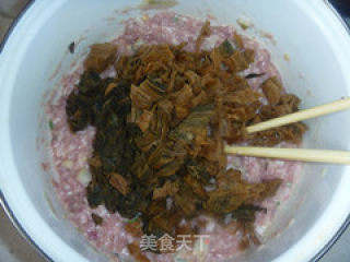梅菜笋干大肉包的做法步骤：5