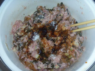 梅菜笋干大肉包的做法步骤：6