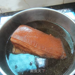 五香五花肉的做法步骤：4