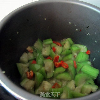 试过用电压锅焖丝瓜吧------清焖丝瓜的做法步骤：6