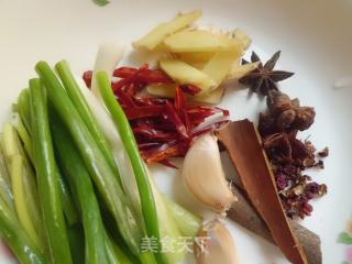 玉米排骨汤的做法步骤：4