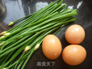 韭菜花炒鸡蛋的做法步骤：1