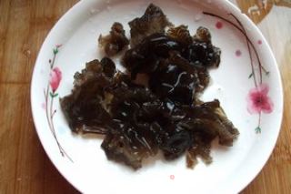 西红柿炒花菜的做法步骤：2