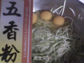 虾皮角瓜鸡蛋饼的做法步骤：5