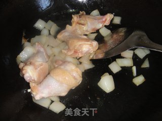 咖喱鸡的做法步骤：4