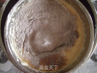 巧克力蛋糕—失败版的做法步骤：5