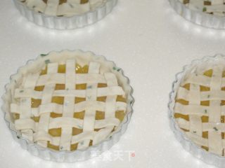 简单家庭版菠萝派的做法步骤：6